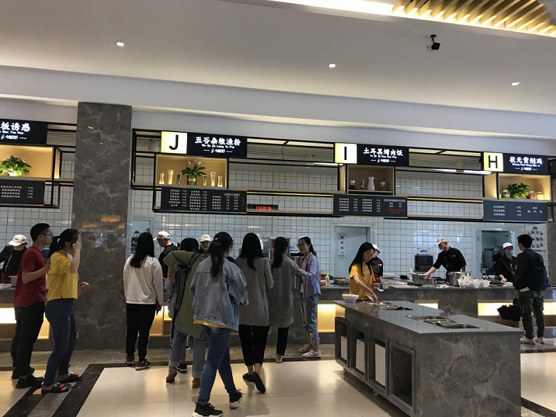 客戶對食堂承包經(jīng)營者的基本要求有哪些？